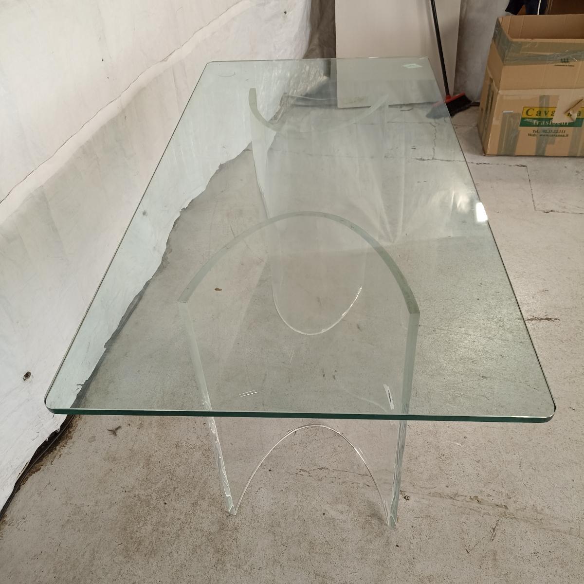 Tavolo trasparente in vetro Arredamento