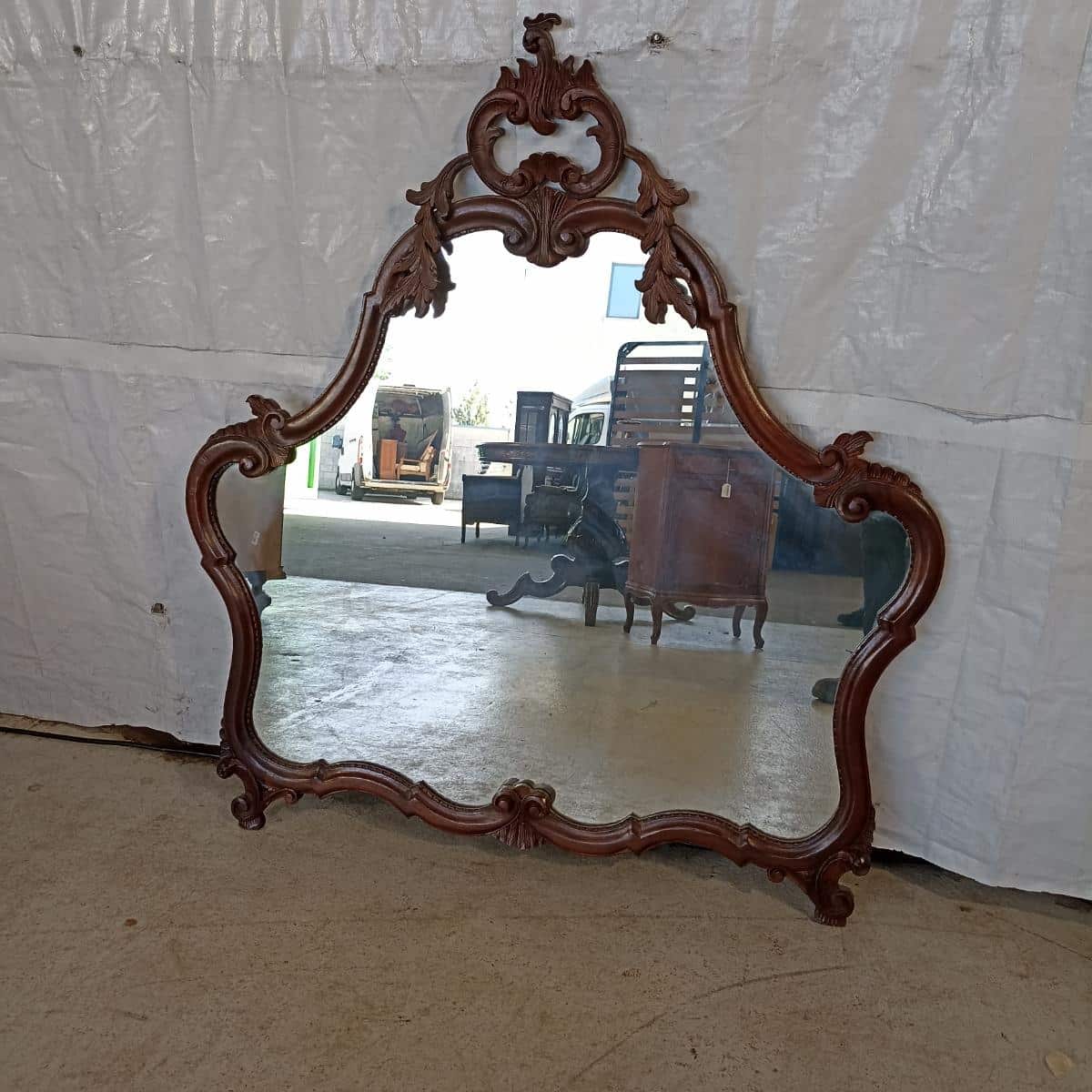 Specchio intagliato in stile Arredamento