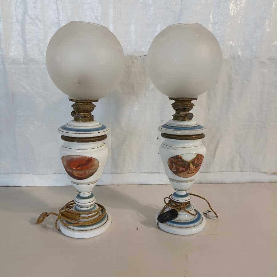 Coppia di lampade ad olio elettrificate Negozio Cambiago