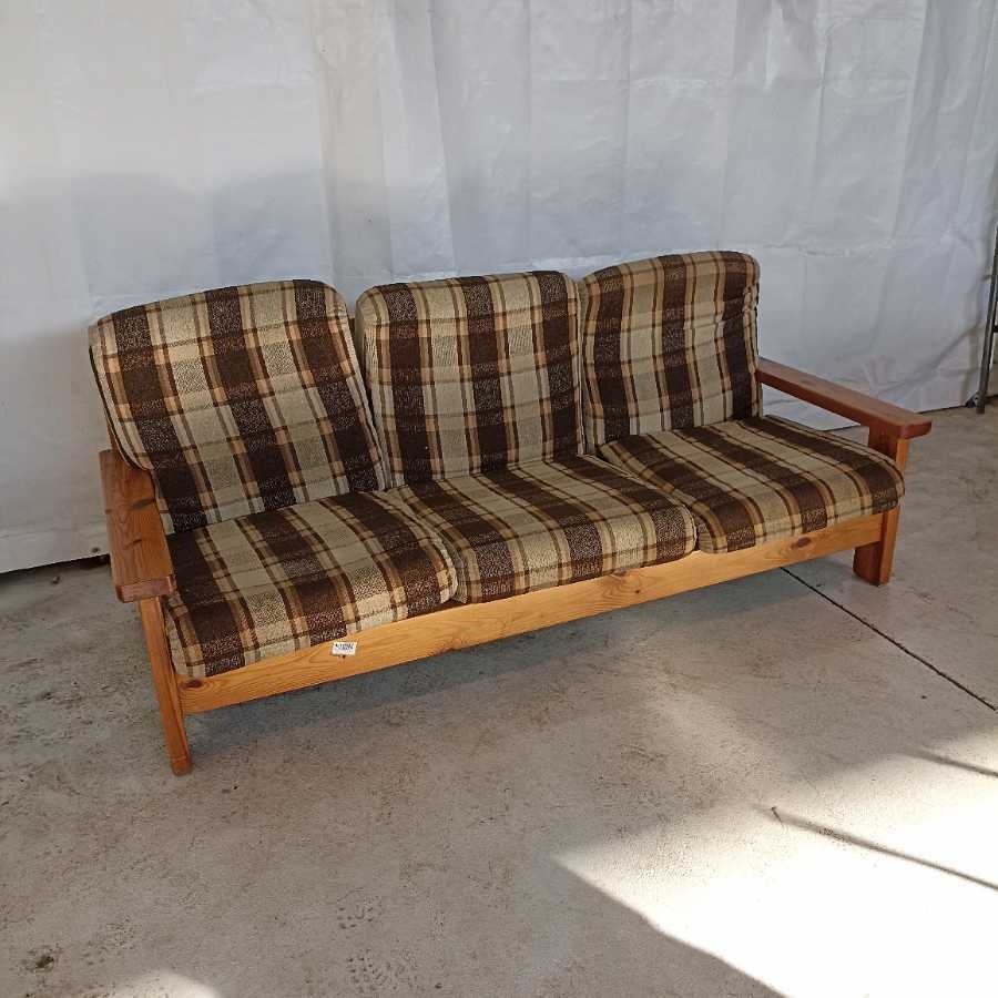 Divani In Legno Rustici Prezzi Divani Da Esterno Ikea Mobili