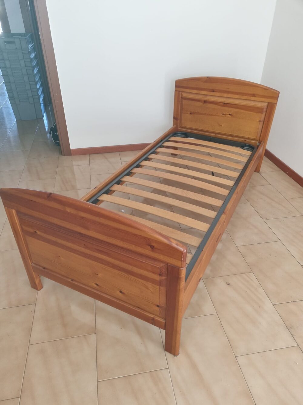 Letto singolo in Abete massello - immagine 2