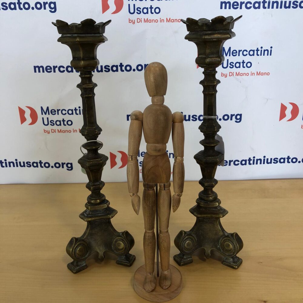 Coppia di torcieri in bronzo - immagine 2