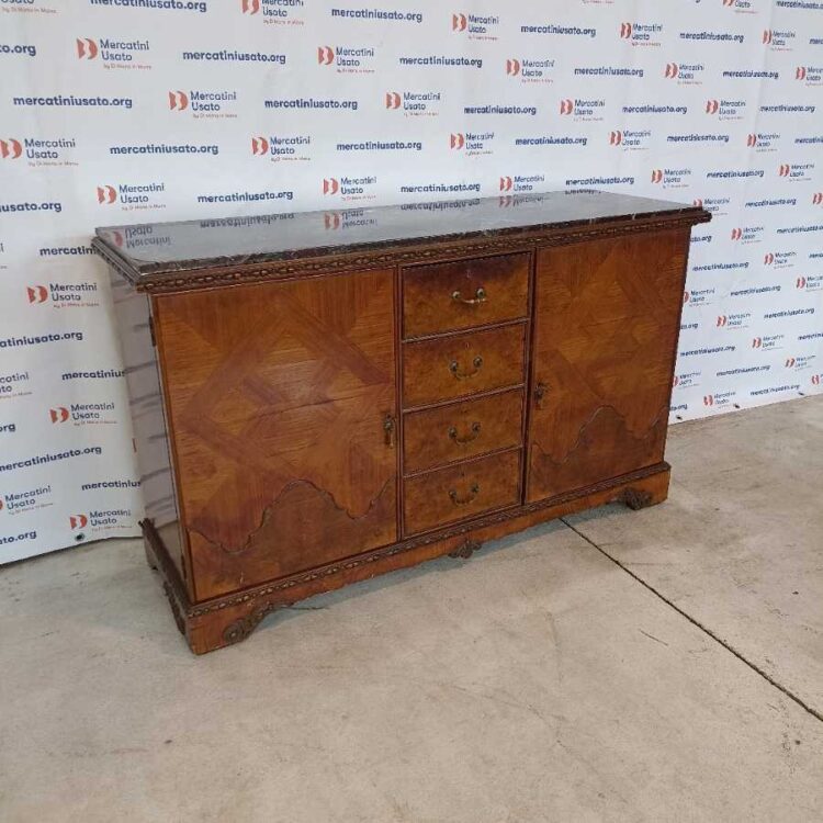 Credenza con piano in marmo in stile