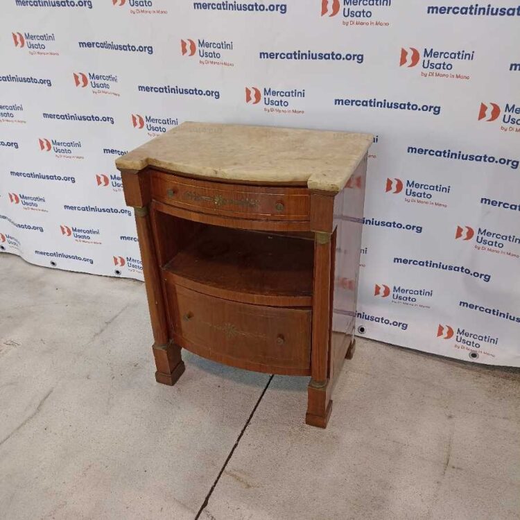 Comodino in stile Impero