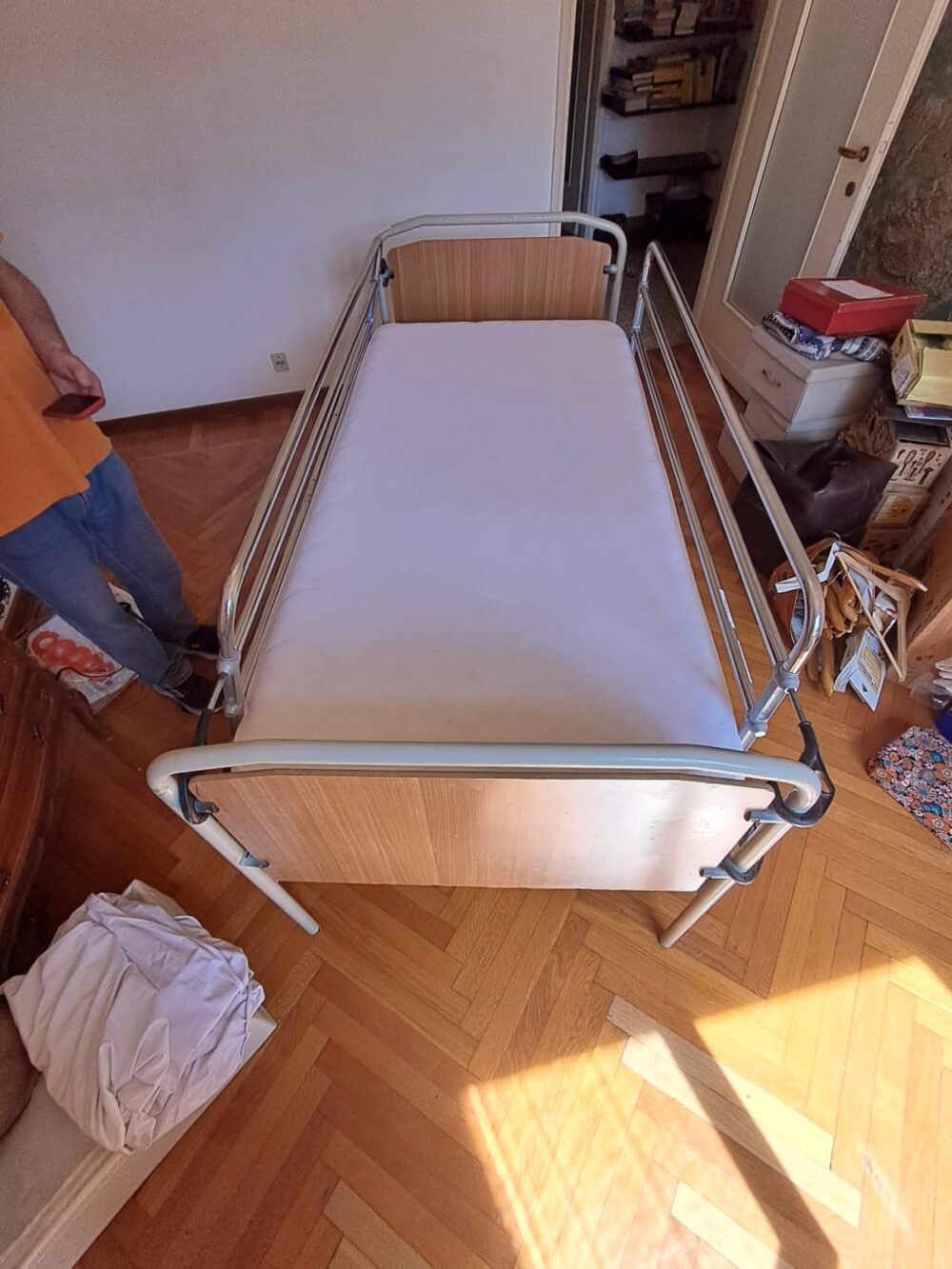 Letto da Degenza a manovella - immagine 4