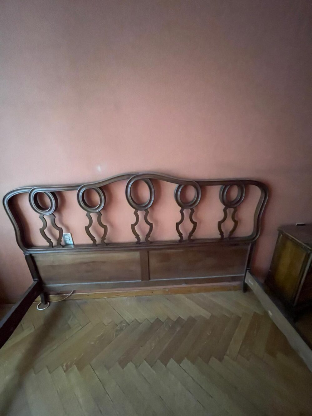 Letto Intagliato in legno massello - immagine 3