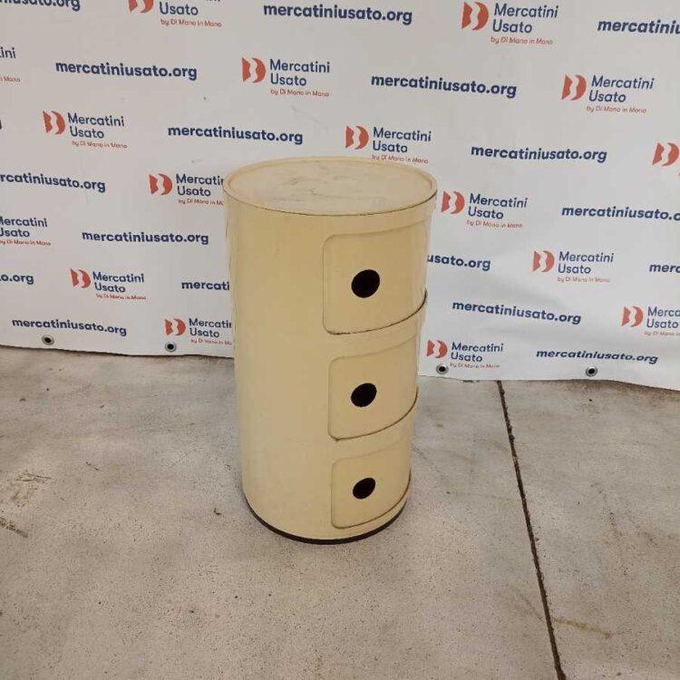 Cassettiera Kartell 7452 design Anna Castelli