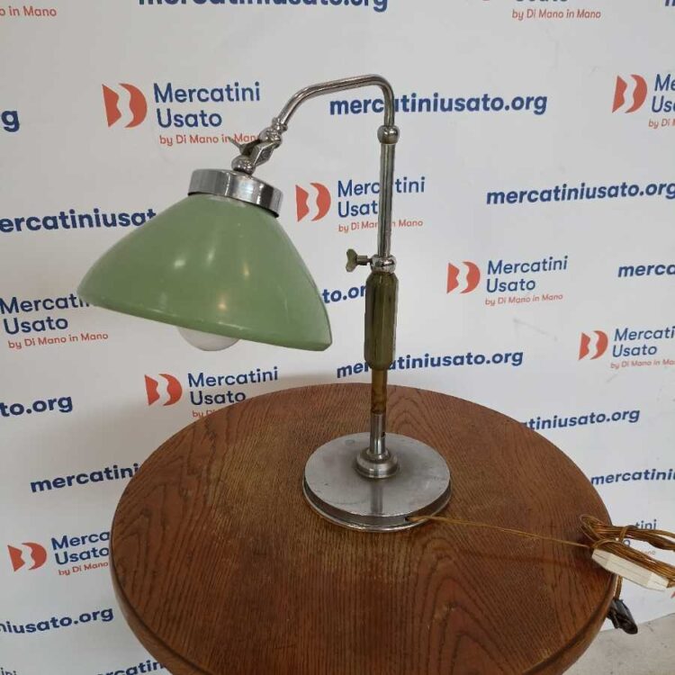 Lampada da tavolo Ministero
