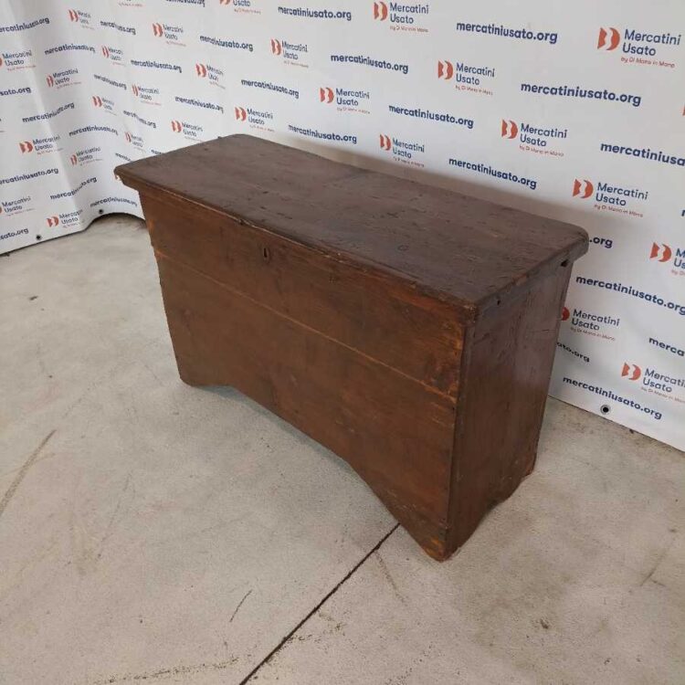 Cassapanca con legni antichi