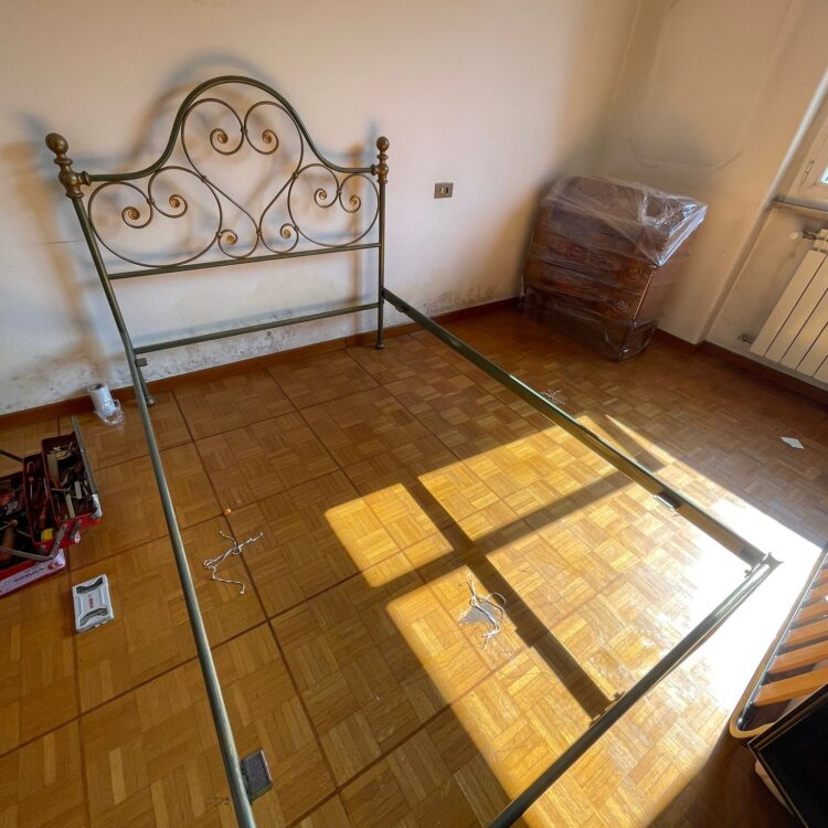 Letto in ferro una piazza e mezza