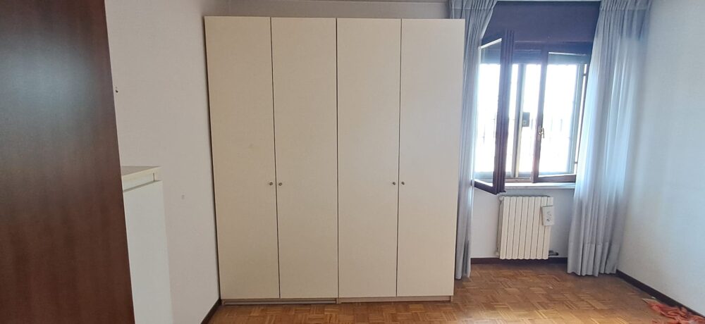 Armadio a 4 ante bianco