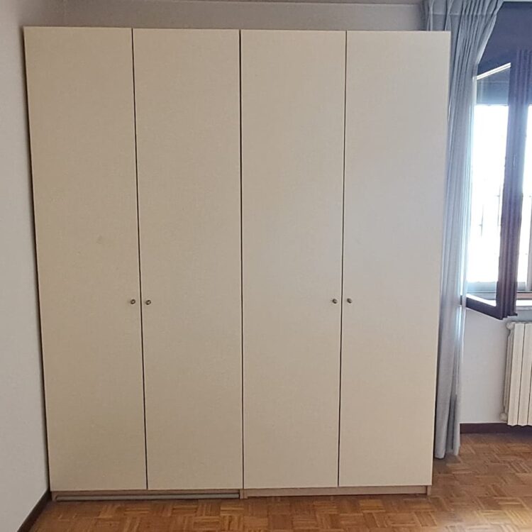 Armadio a 4 ante bianco