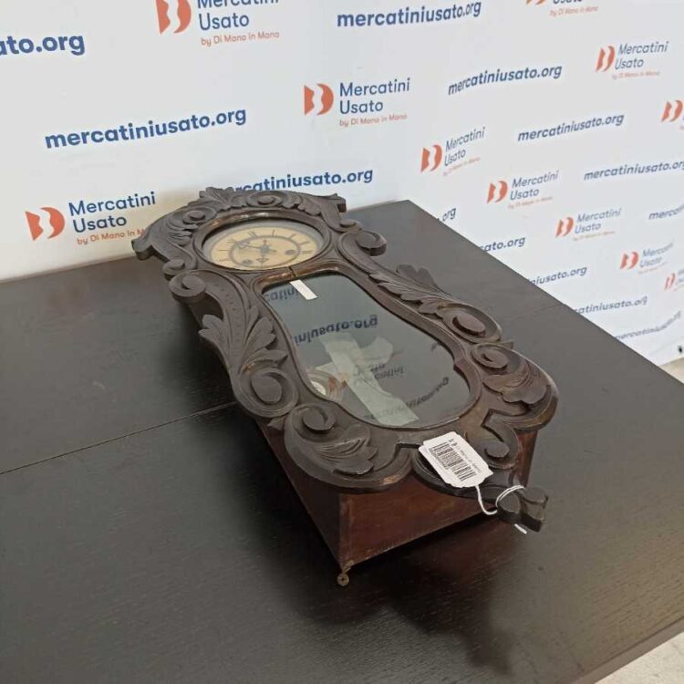 Orologio a pendolo da parete