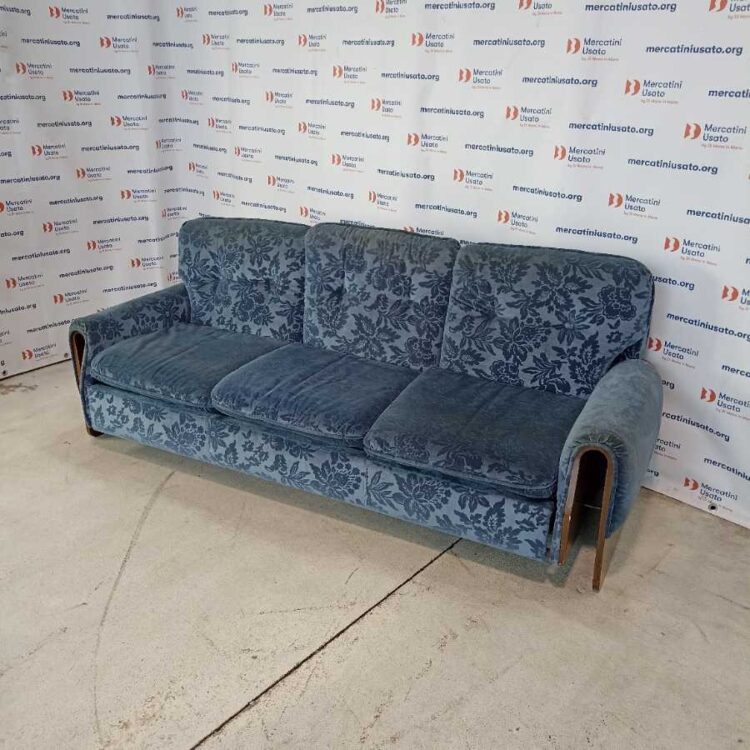 Divano letto stile Fernando Buzzi