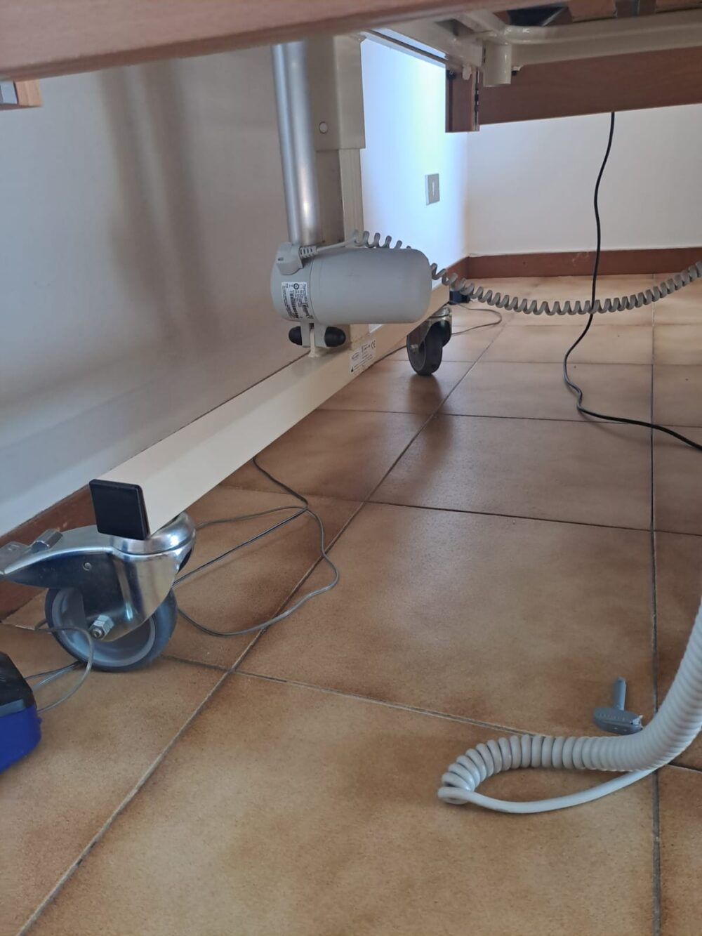 Letto ortopedico Rehabed con materasso anti decubito - immagine 4