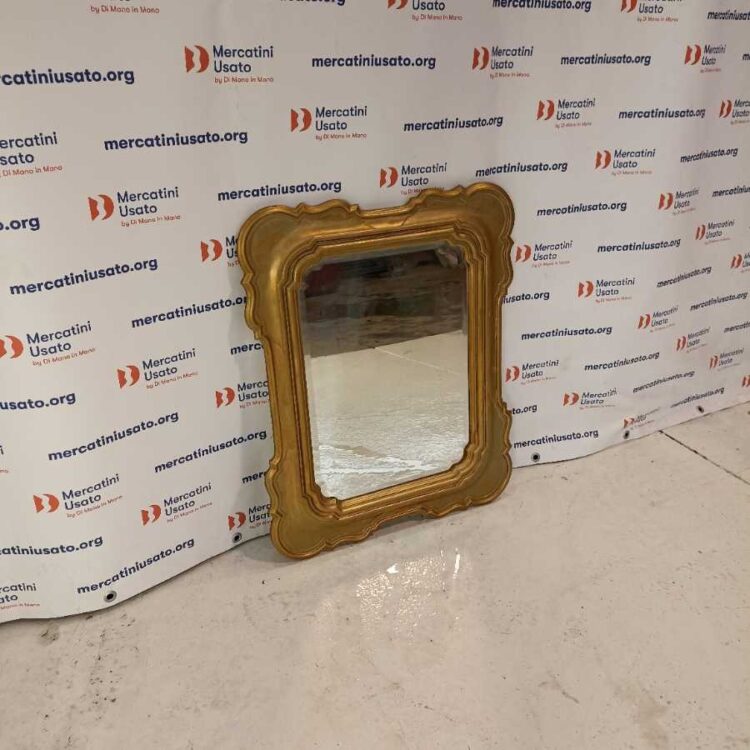 Specchio dorato prima metà 900