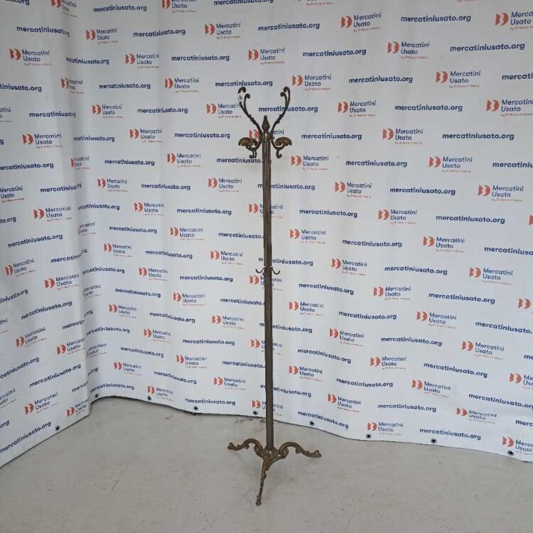 Appendiabiti in ottone su base tripode