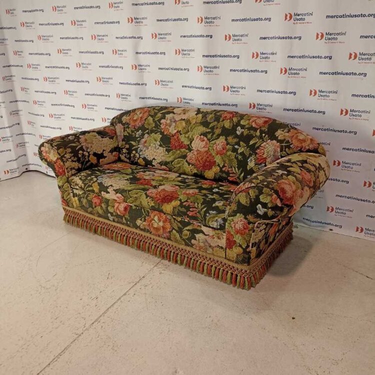 Divano Floreale Vintage