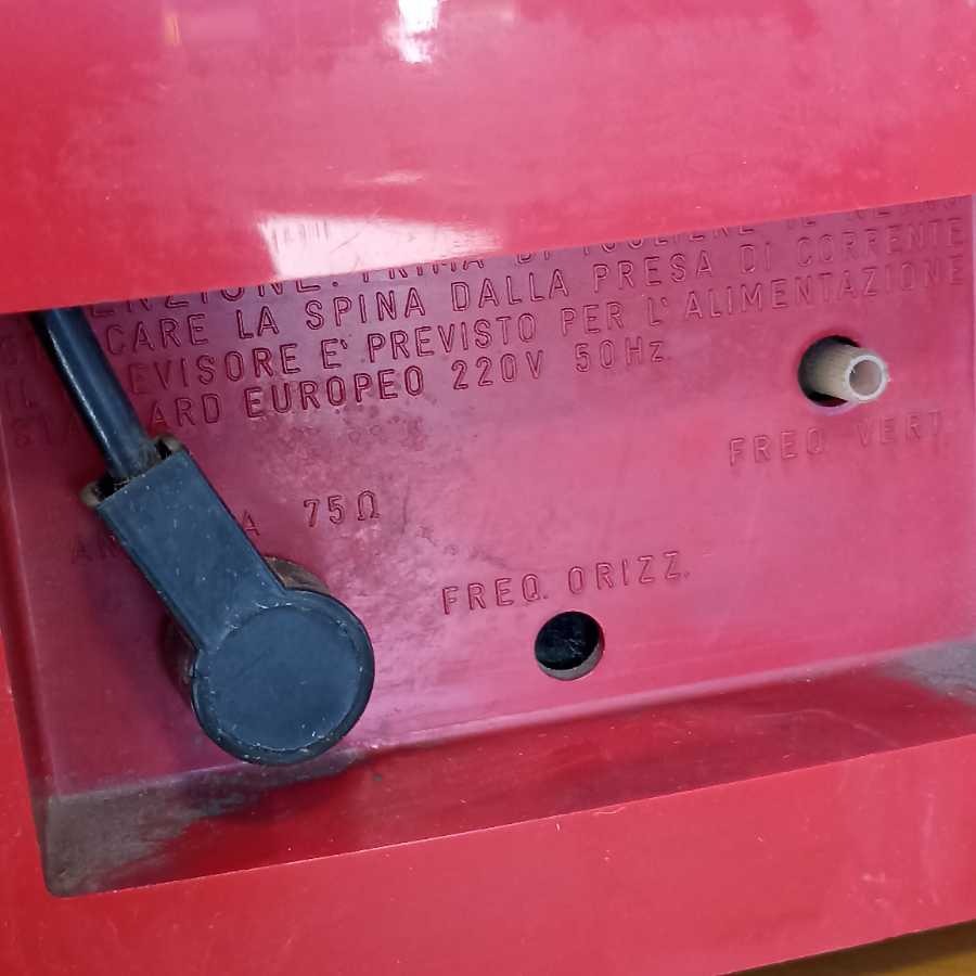 TV Portatile Mivar 12' T57 Rosso - immagine 6