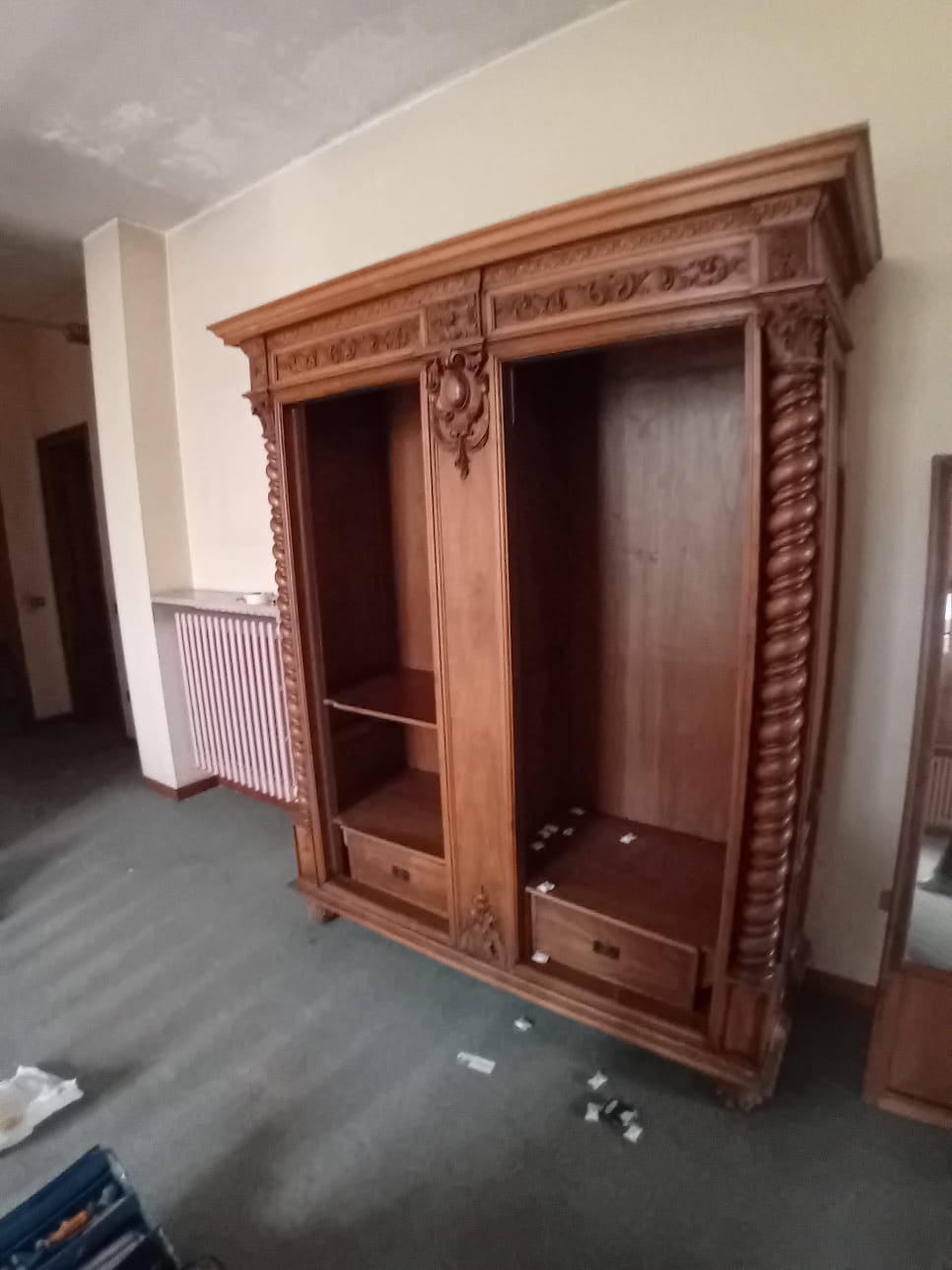 Armadio Neorinascimento primi 900 - immagine 2