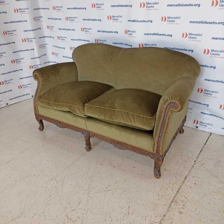 Divanetto in stile Barocco