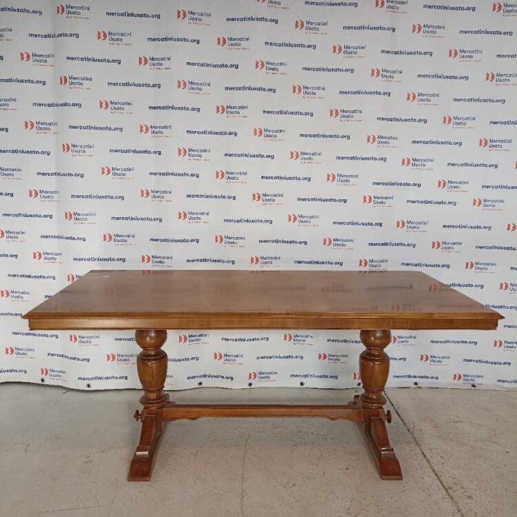 Tavolo di metà 900 in legno