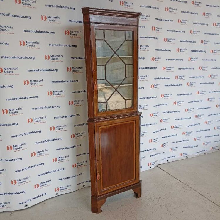 Vetrina ad angolo stile Inglese