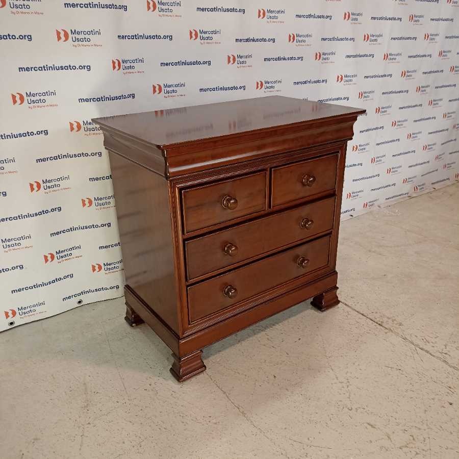 Cassettone in legno massello in stile