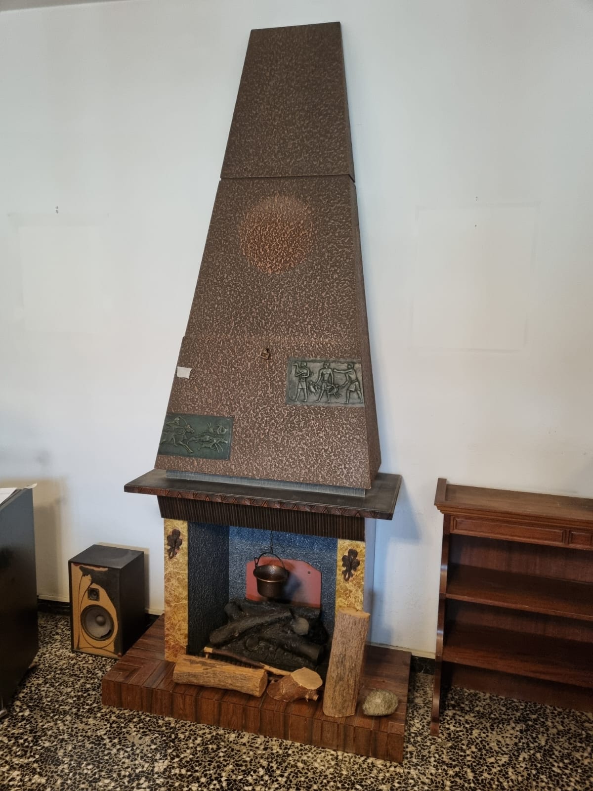 Mobile Bar Vintage anni 70 a Caminetto