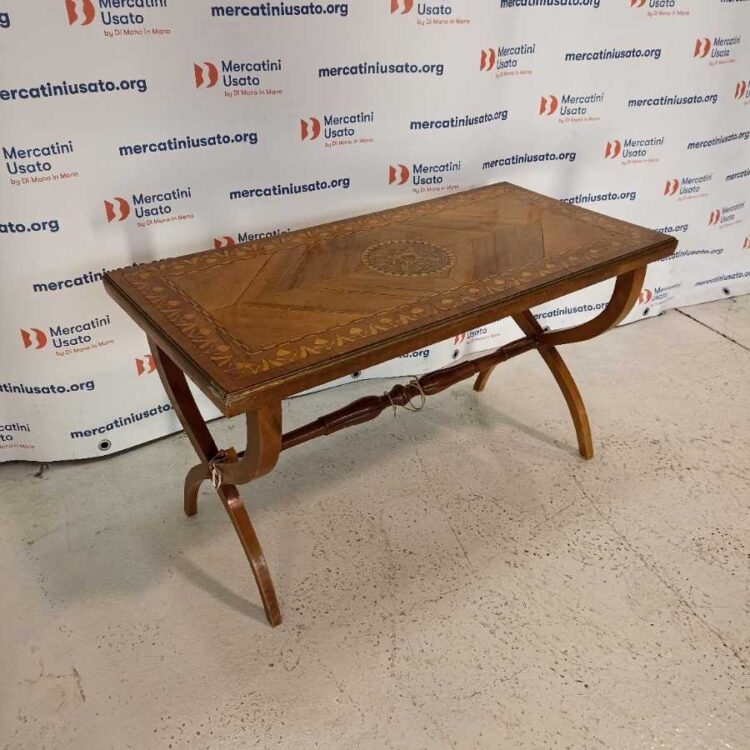 Tavolino da caffè prima metà 900