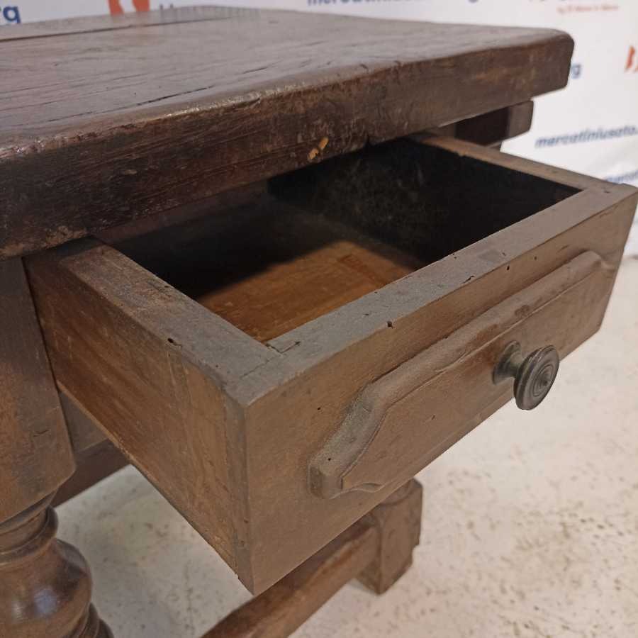 Tavolino in Noce massello - immagine 4