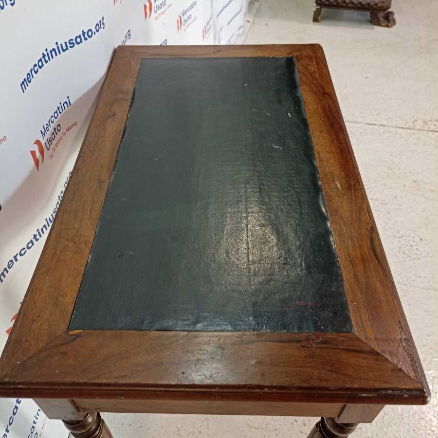 Piccolo Scrittoio in stile con cuoio - immagine 3