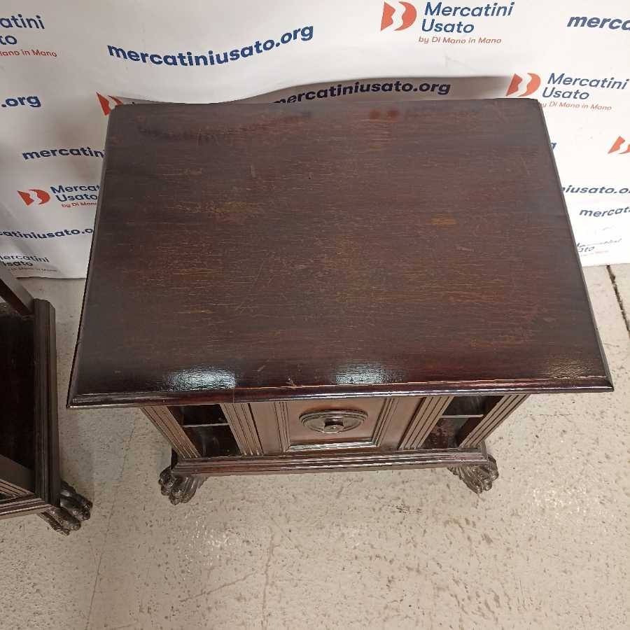 Coppia di Comodini Neorinascimento prima metà 900 - immagine 4