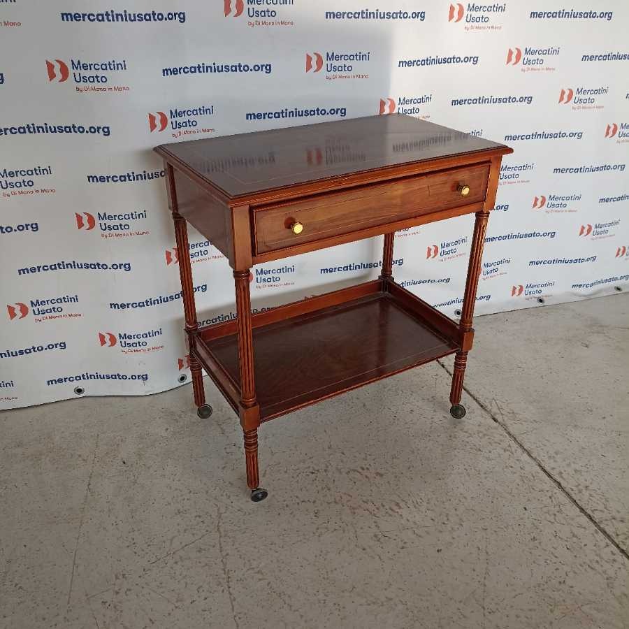 Carrellino con cassetto in stile