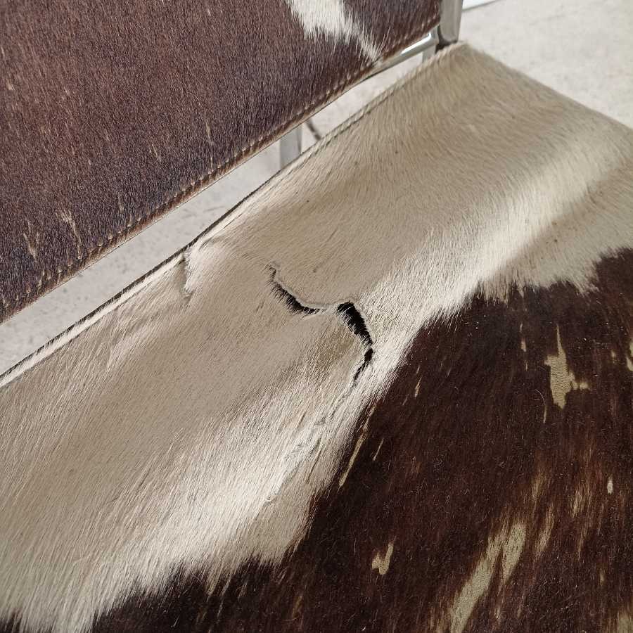 Poltrona stile Le Corbusier muccata - immagine 4