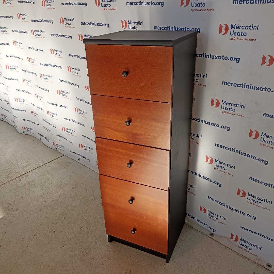 Piccola Cassettiera impiallacciata moderna