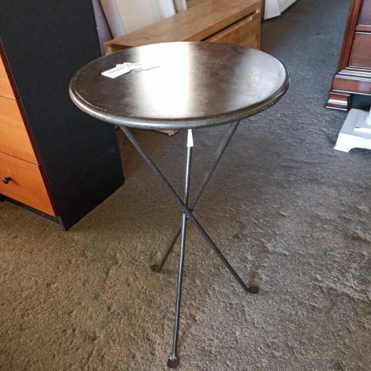 Tavolino Portavasi in ferro