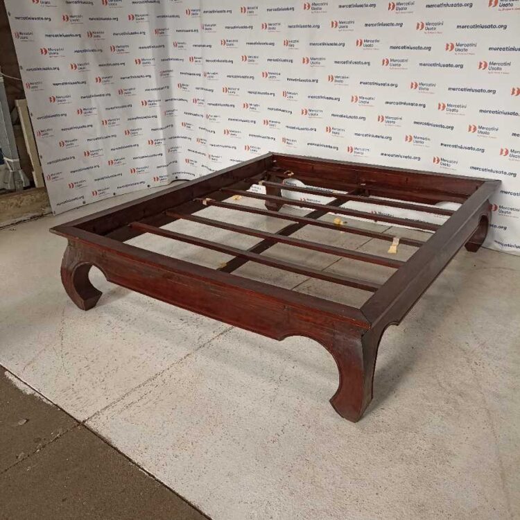 Letto in stile Etnico con legno massello