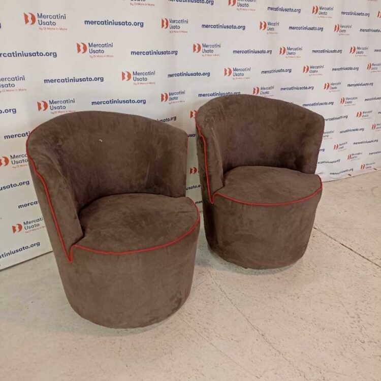 Coppia di Poltroncine rivestite