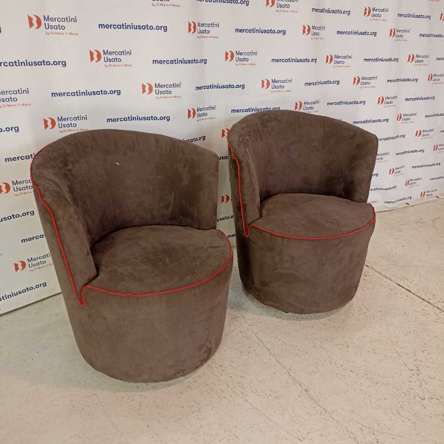 Coppia di Poltroncine rivestite