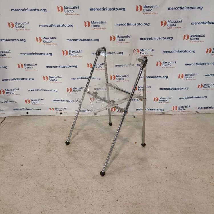 Sedia pieghevole in acrilico stile Castelli
