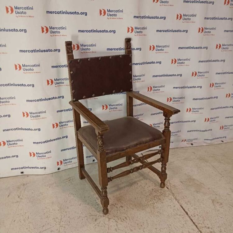 Trono in stile Neorinascimento