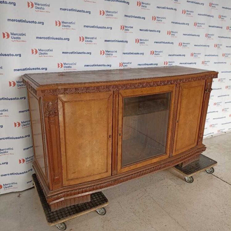 Credenza con Vetrina in stile prima metà 900