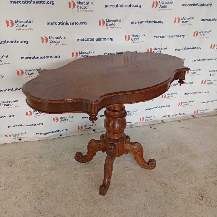 Tavolino a Biscotto prima metà 900