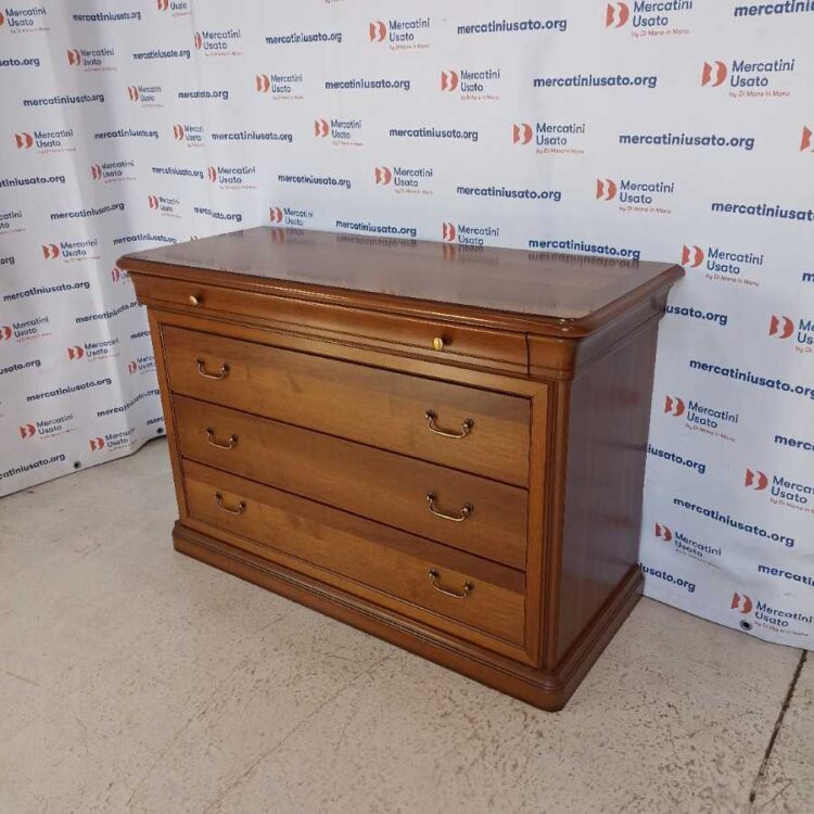 Cassettiera in stile