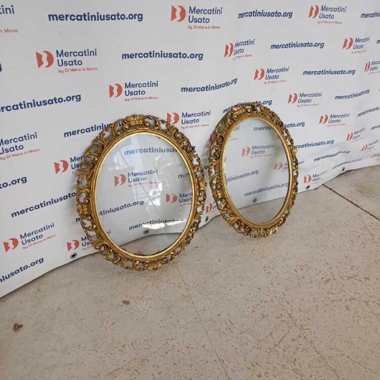 Coppia di Cornici dorate stile Barocco