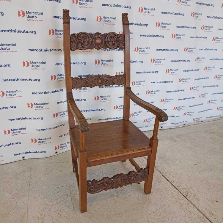 Trono stile Rinascimentale in Noce