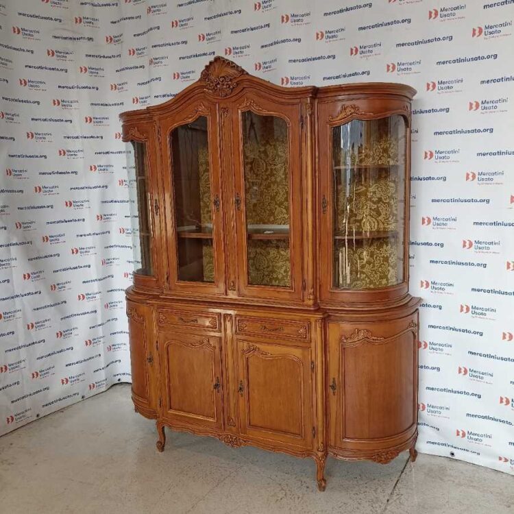 Vetrina a doppio corpo stile Barocco