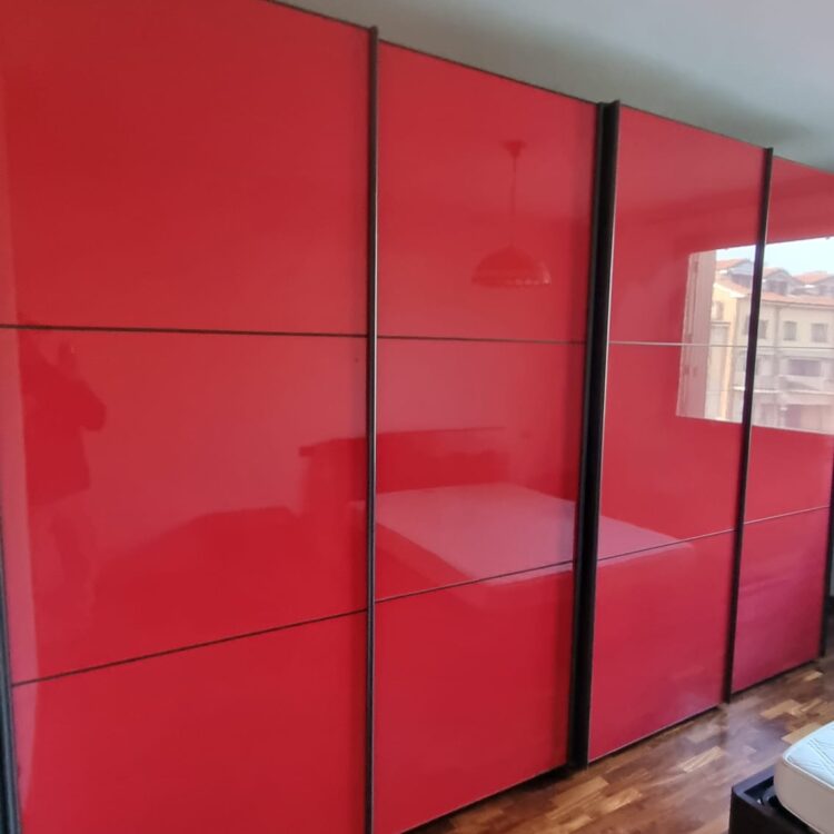 Armadio a 2 ante scorrevoli Rosso
