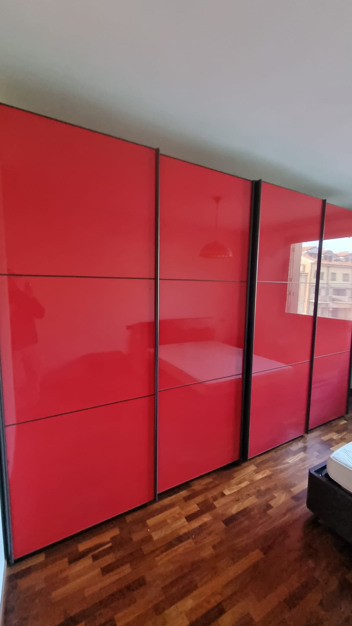 Armadio a 2 ante scorrevoli Rosso